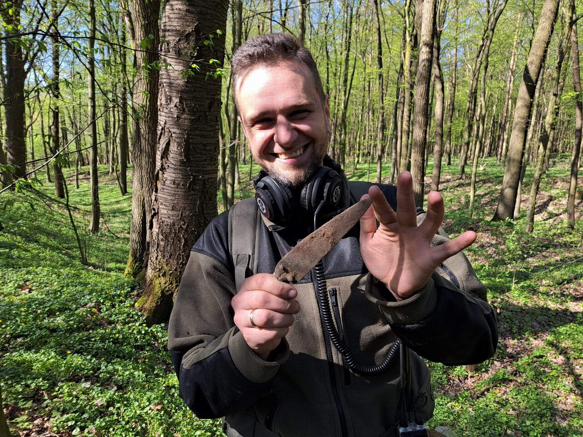 Searching for artifacts from the war, they found a 3,500-year-old bronze dagger in great condition